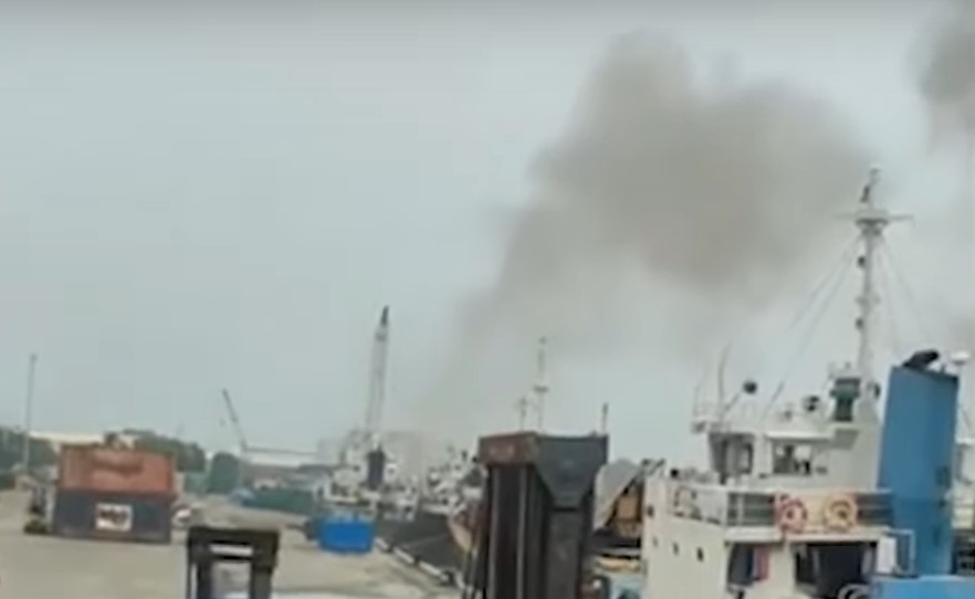 1 crew dead, 2 others hurt in cargo ship fire in Manila