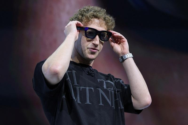 Meta shows off prototype augmented-reality glasses at Connect event