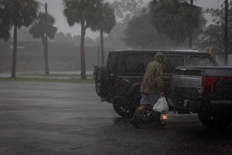 Strengthening Hurricane Helene menaces Florida with 'unsurvivable' storm surge