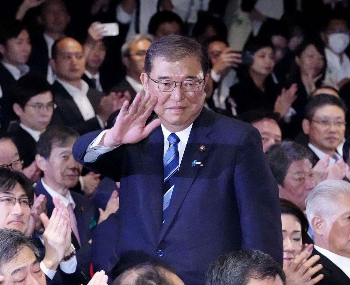 Veteran Japan lawmaker Shigeru Ishiba to be PM after 'final battle'