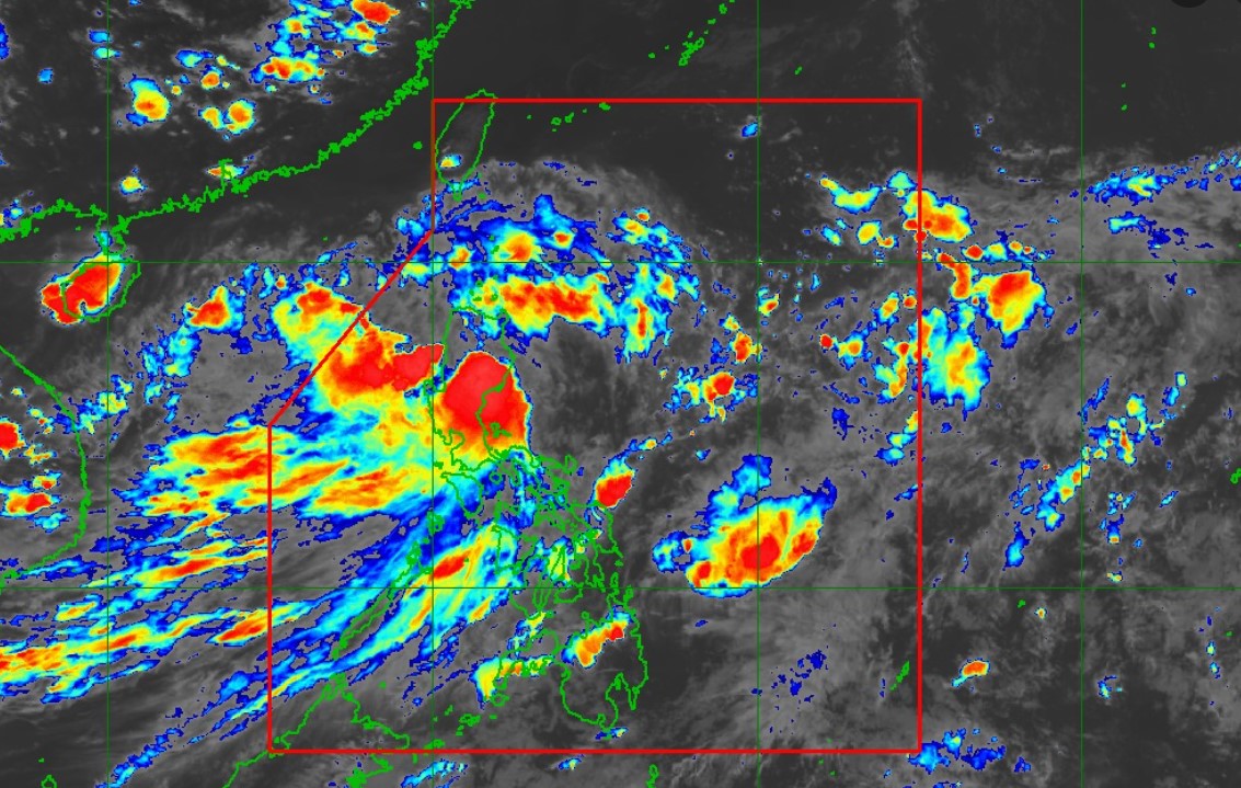 Enteng now in Quirino after landfall in Aurora