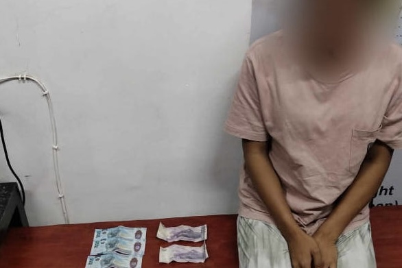 An SK chairperson was arrested for stealing money from a staff member of the Mayor’s Office in Cebu.