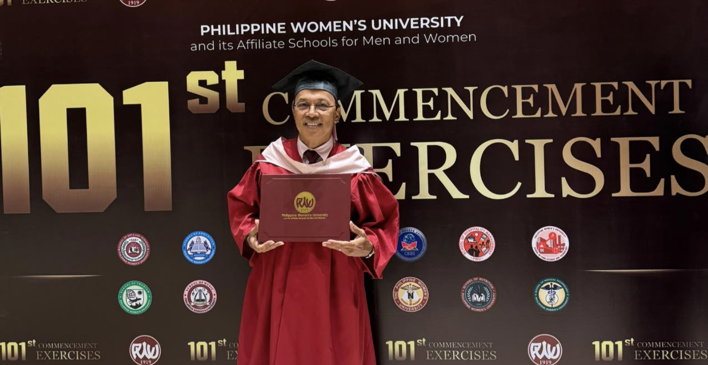 Noel Cabangon finally obtains his degree! 