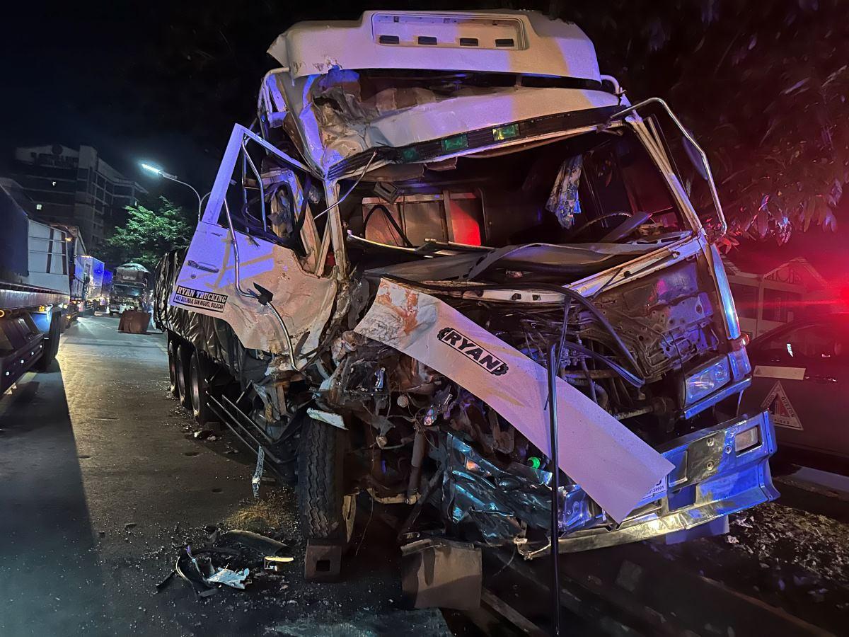 14-wheeler truck, nawalan ng preno sa Mindanao Avenue