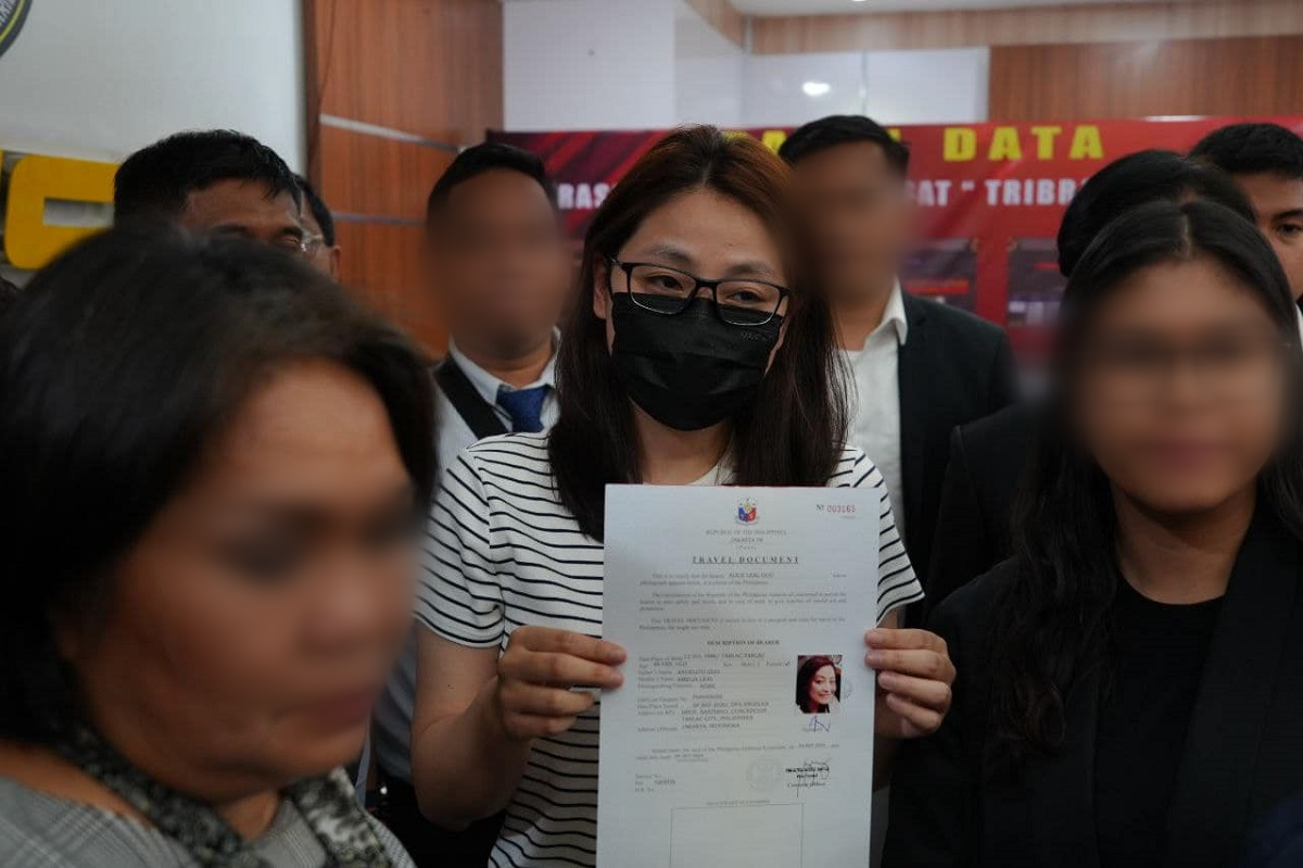 Photos and videos as Alice Guo taken into Philippine custody in Jakarta