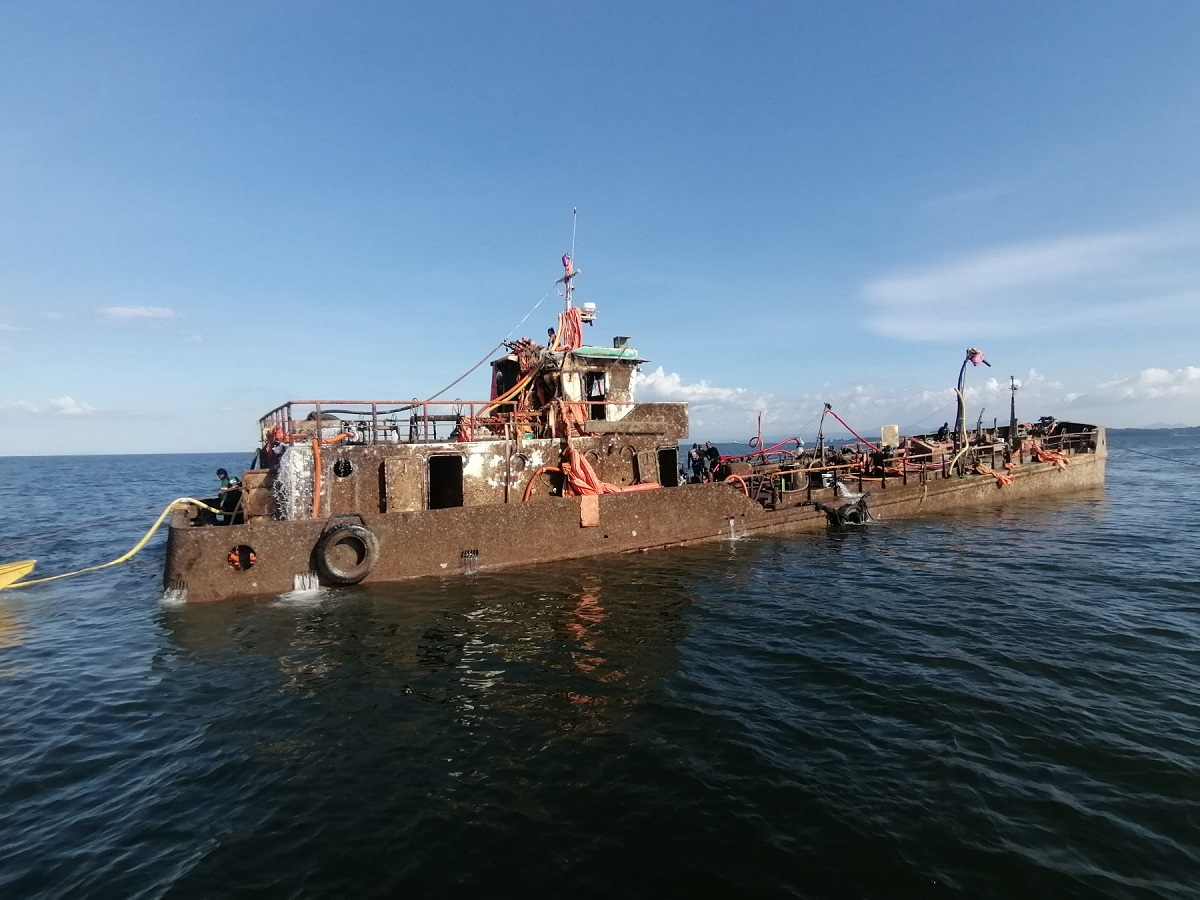 Sunken MTKR Jason Bradley in Bataan refloated --PCG