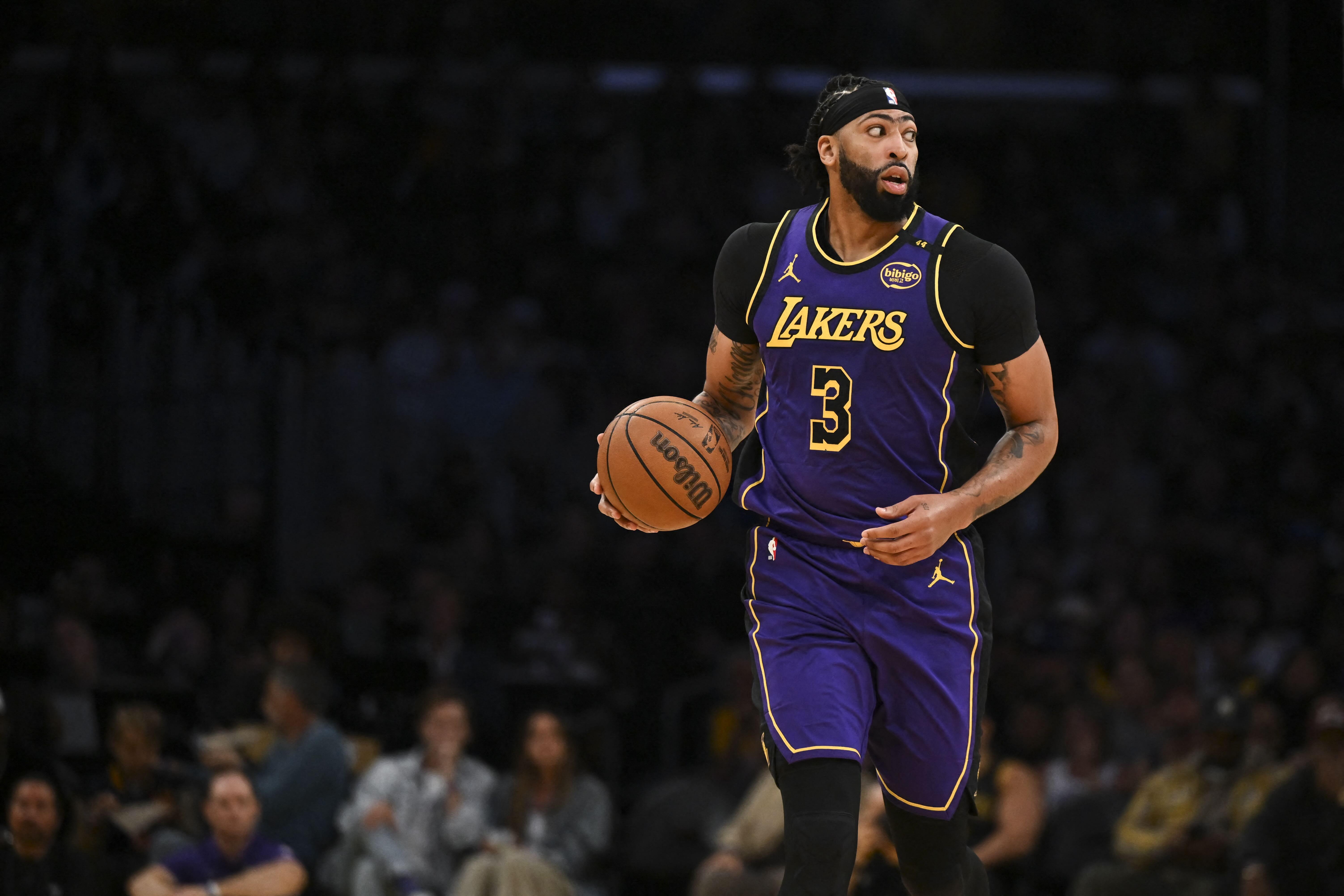NBA Anthony Davis Lakers power past Suns for 2 0 start to season GMA News Online