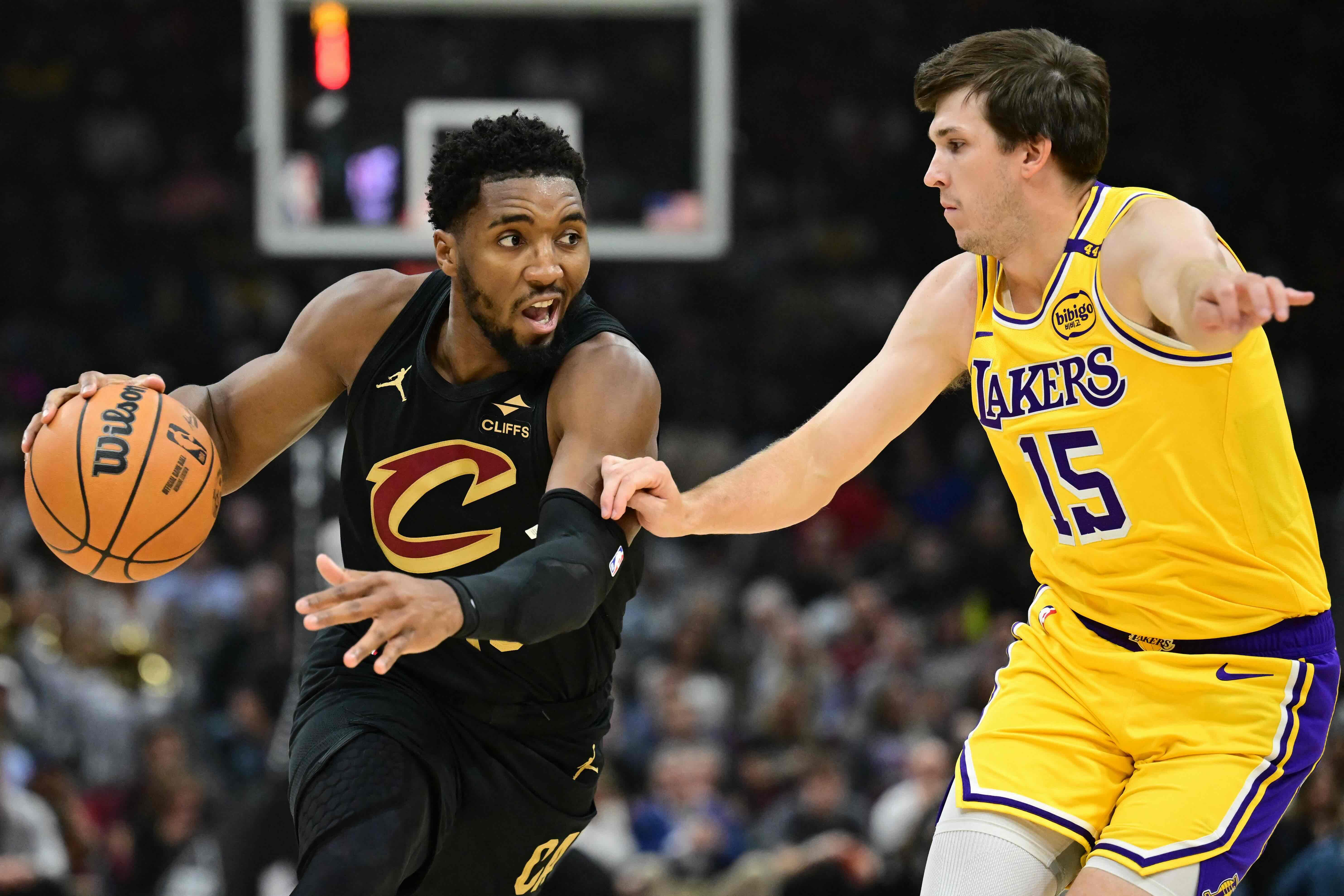 NBA Cavs crush Lakers to improve to 5 0 GMA News Online