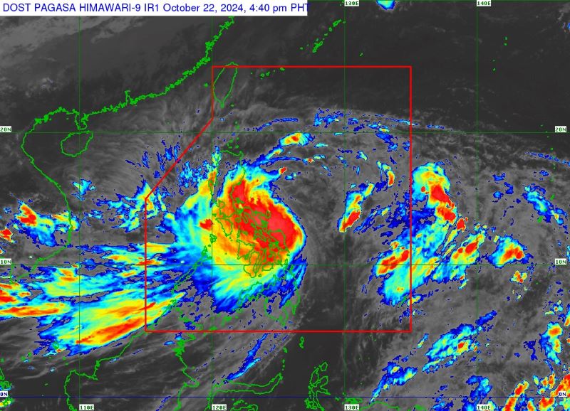 Kristine slightly intensifies over Philippine Sea