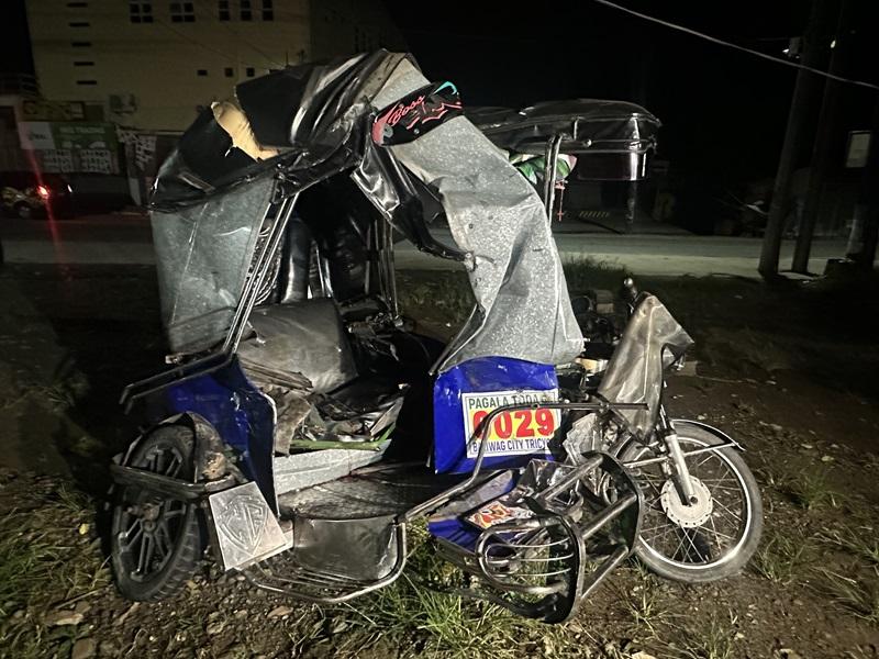 2 patay, 2 kritikal, 1 sugatan sa banggaan ng tricycle at truck sa Pampanga