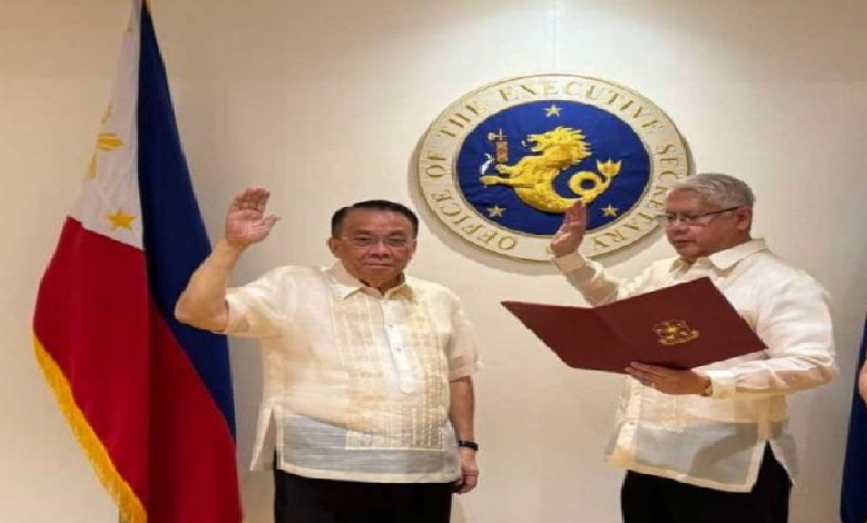 Dante Ang II, nanumpa bilang pinuno ng Commission on Filipinos Overseas thumbnail