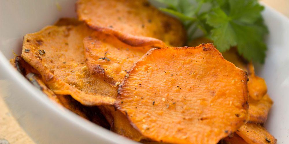 Veggie chips cannot be called a 'healthy snack,' health experts say