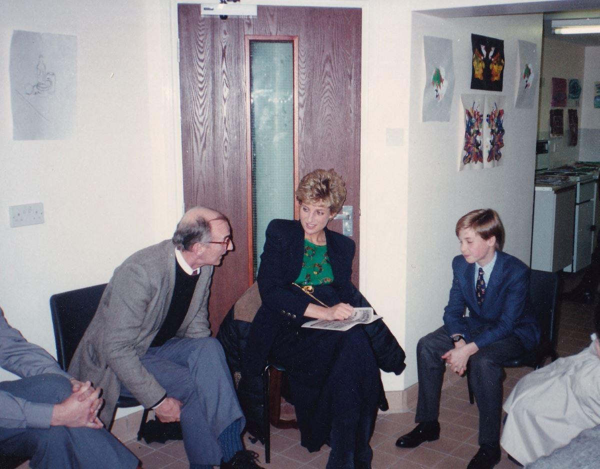 Princess Diana and Prince William visit a shelter for homeless