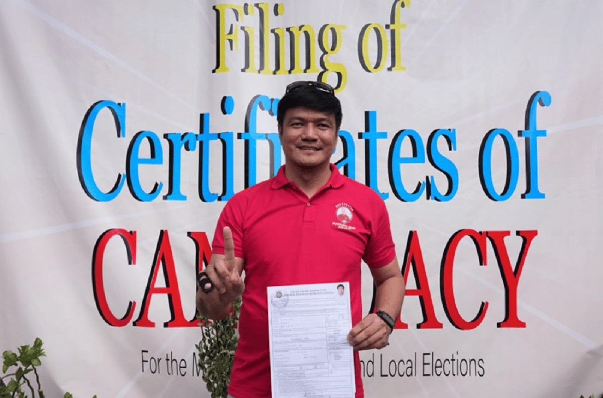 Allacapan mayor files COC for Congress