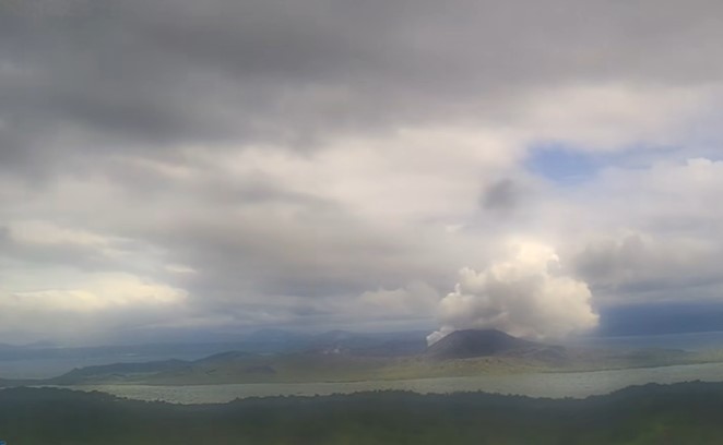 Minor phreatic eruption recorded in Taal Volcano