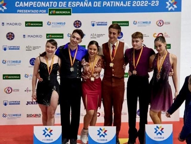 Medal ceremony at the 2023 Spain Junior National Ice Dance Championship