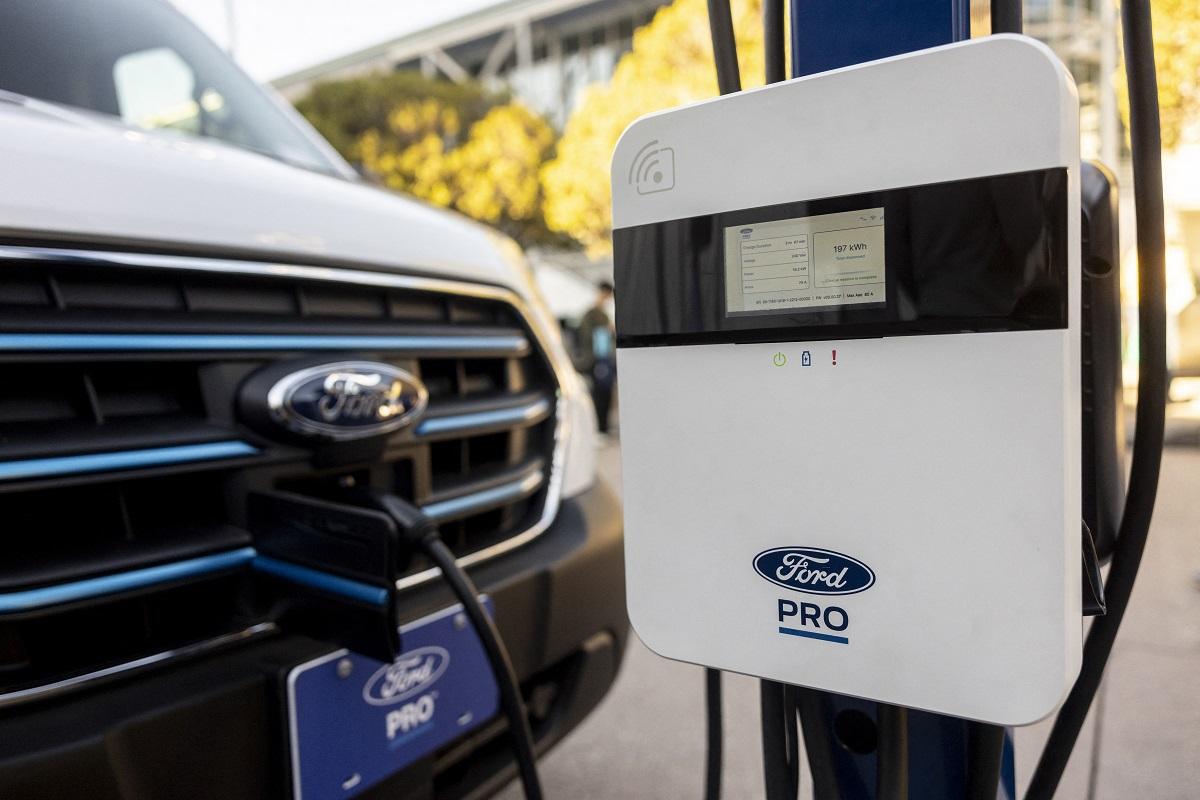 ‘Current’ trend: Pinoy car buyers warming up to EVs, says Ford study