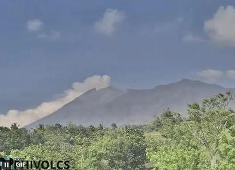 Ash emission recorded at Kanlaon Volcano; Taal had 5 volcanic tremors
