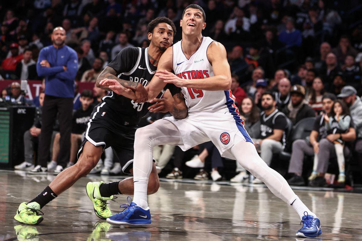 NBA: Pistons drive past Nets in second half