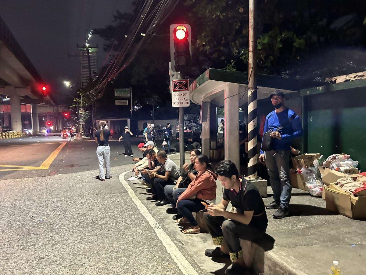 Sara Duterte's supporters hold vigil at VMMC