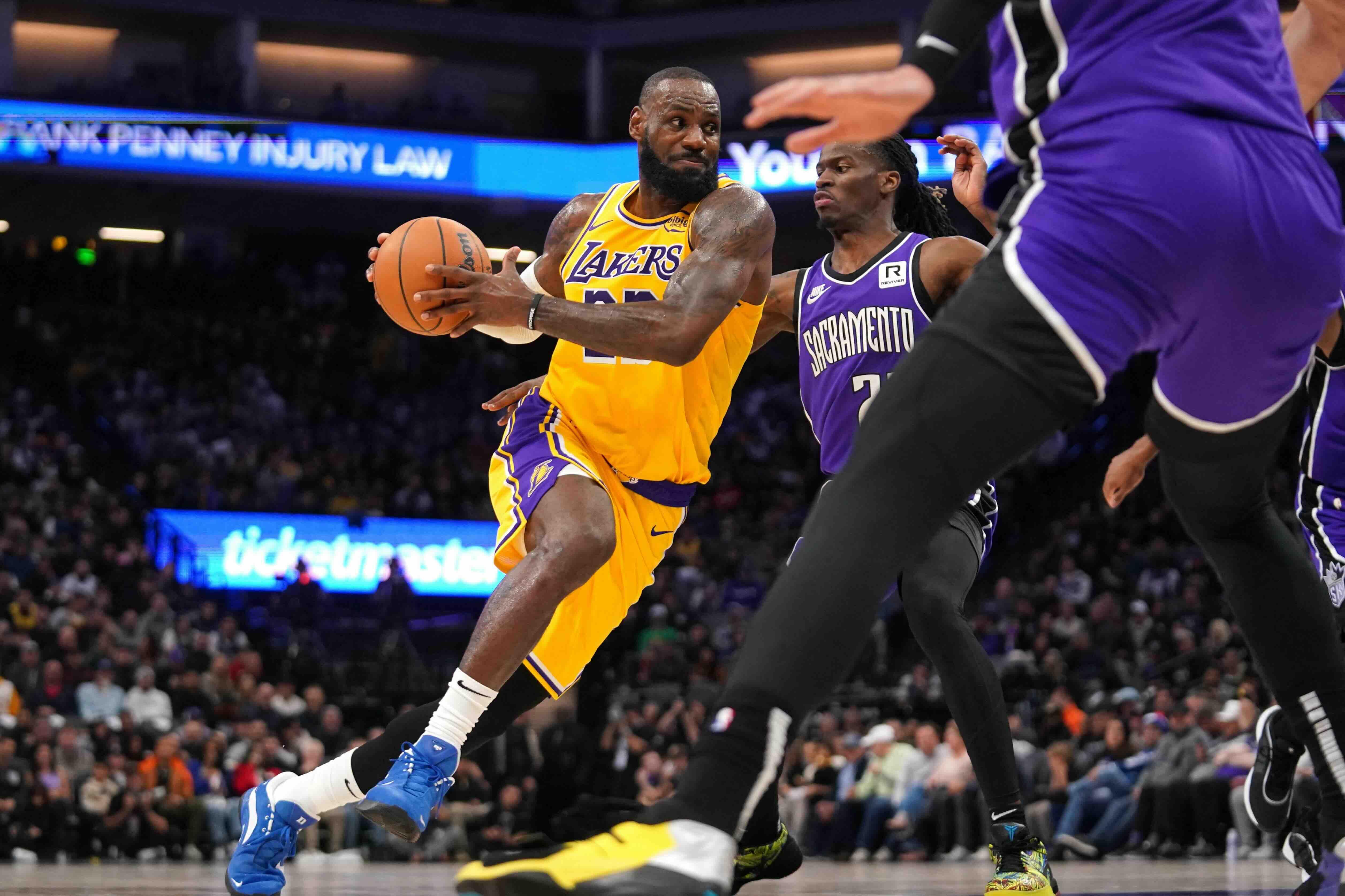 NBA: Austin Reaves paces Lakers past Kings