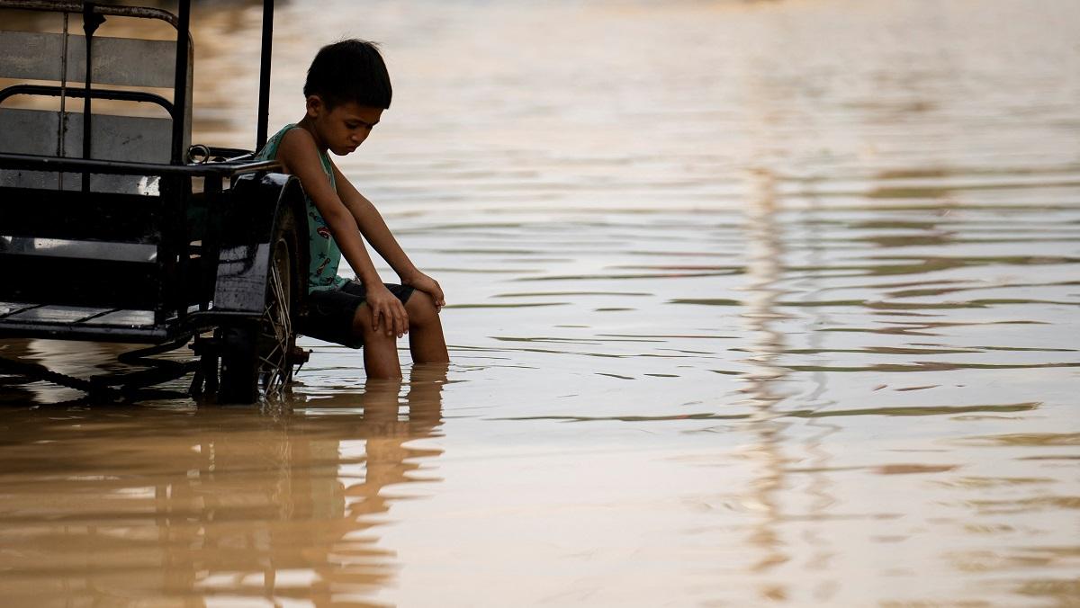 Climate change puts Philippines at double risk of typhoons —scientists
