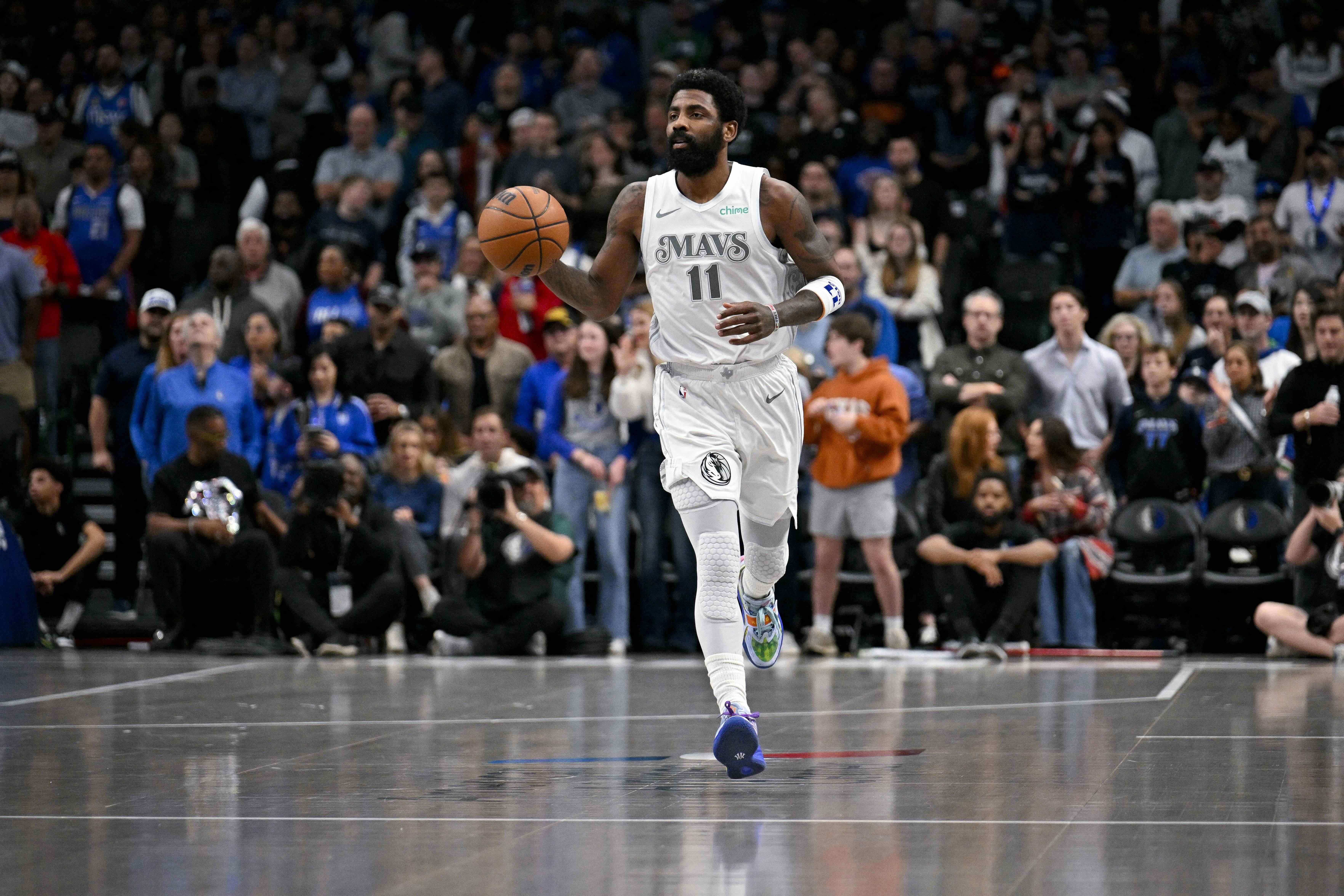 NBA: Kyrie Irving could miss 2 weeks with back injury