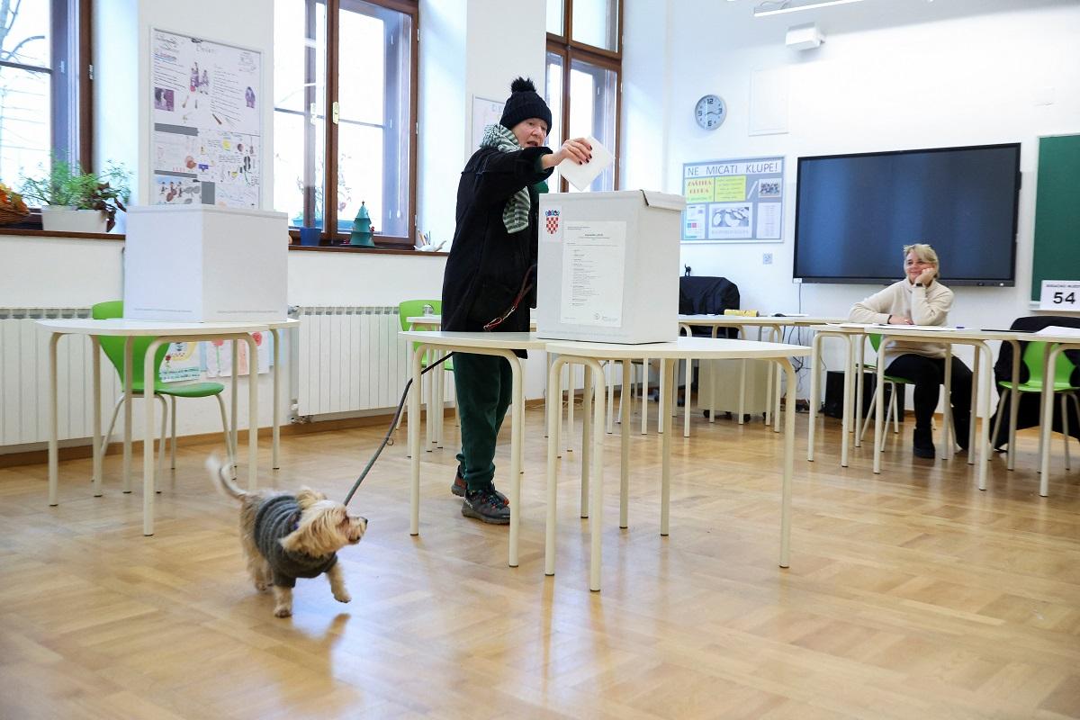 Croats vote in presidential election with incumbent favored in polls