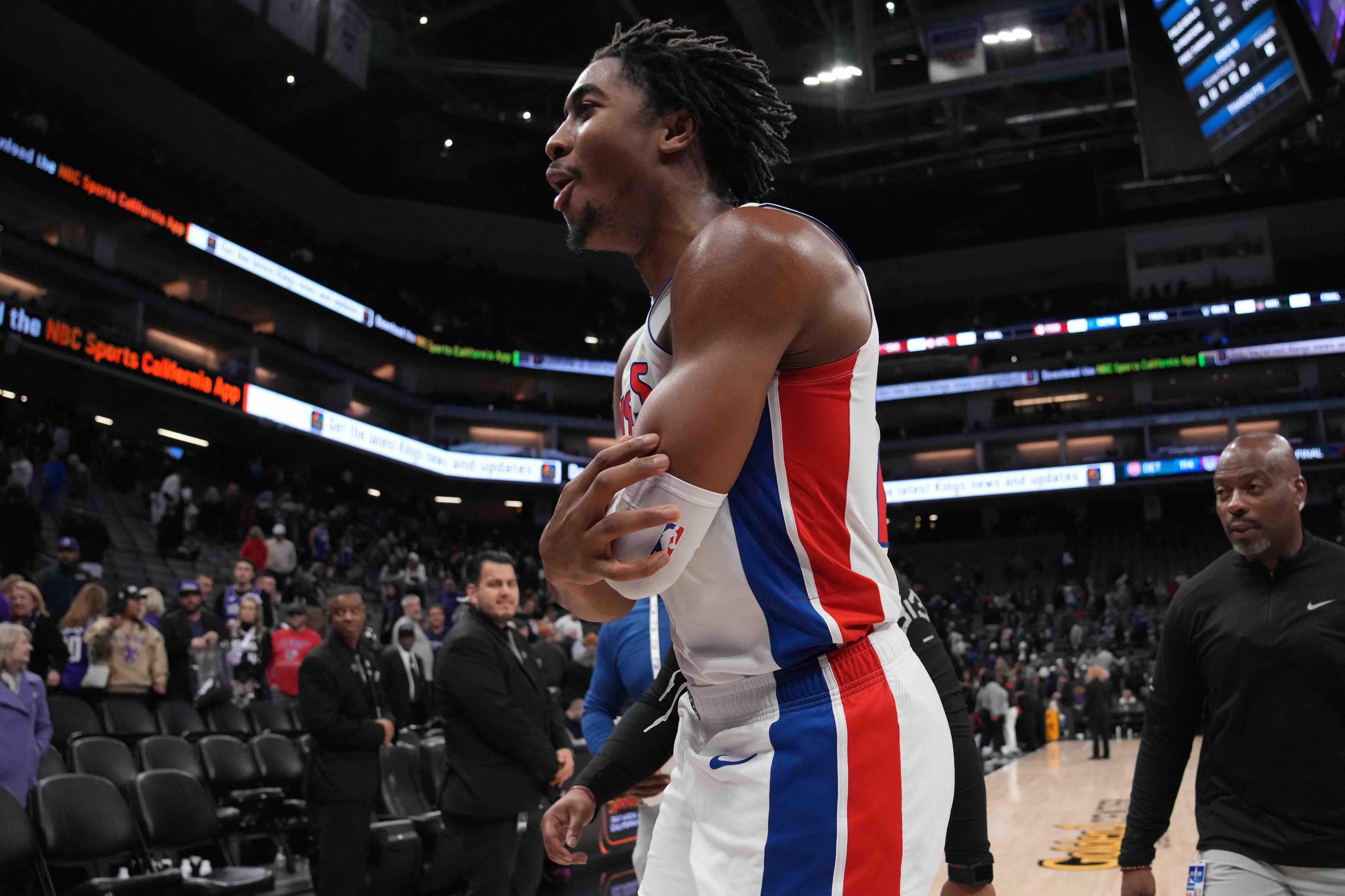 NBA: Jaden Ivey's four-point play sends Pistons past Kings