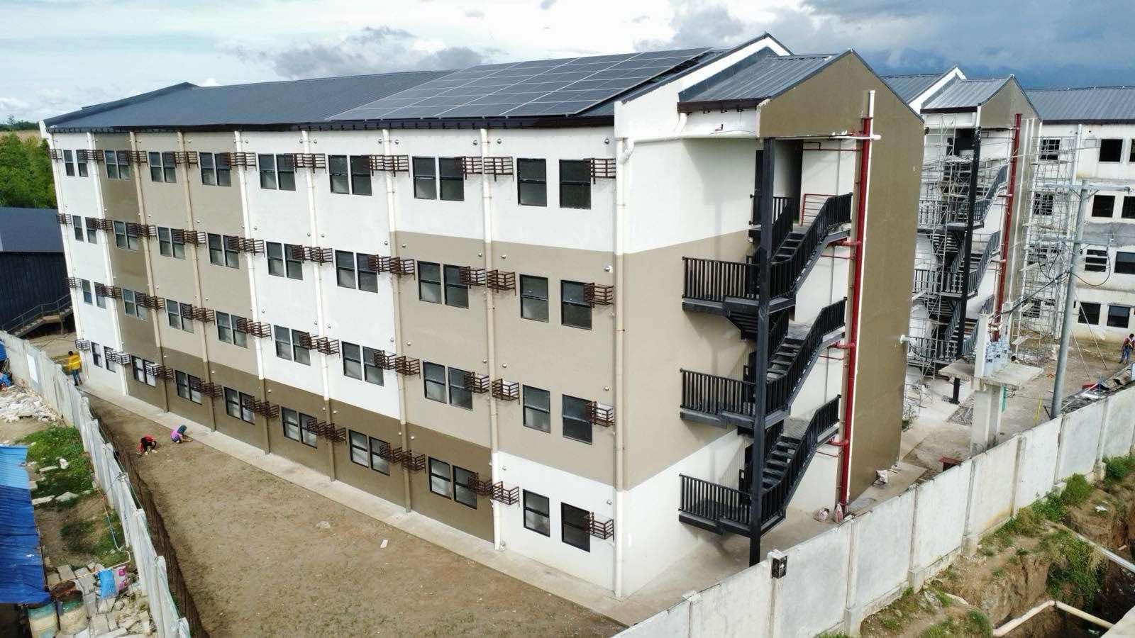 Bacolod turns over first completed 4PH housing building