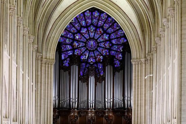 The Great Organ and the Western Rose window. REUTERS/ Sarah Meyssonnier/ Pool