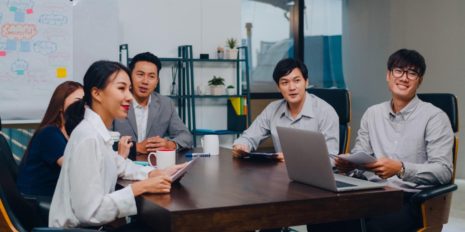 Can 13th month pay and bonuses keep employees satisfied?