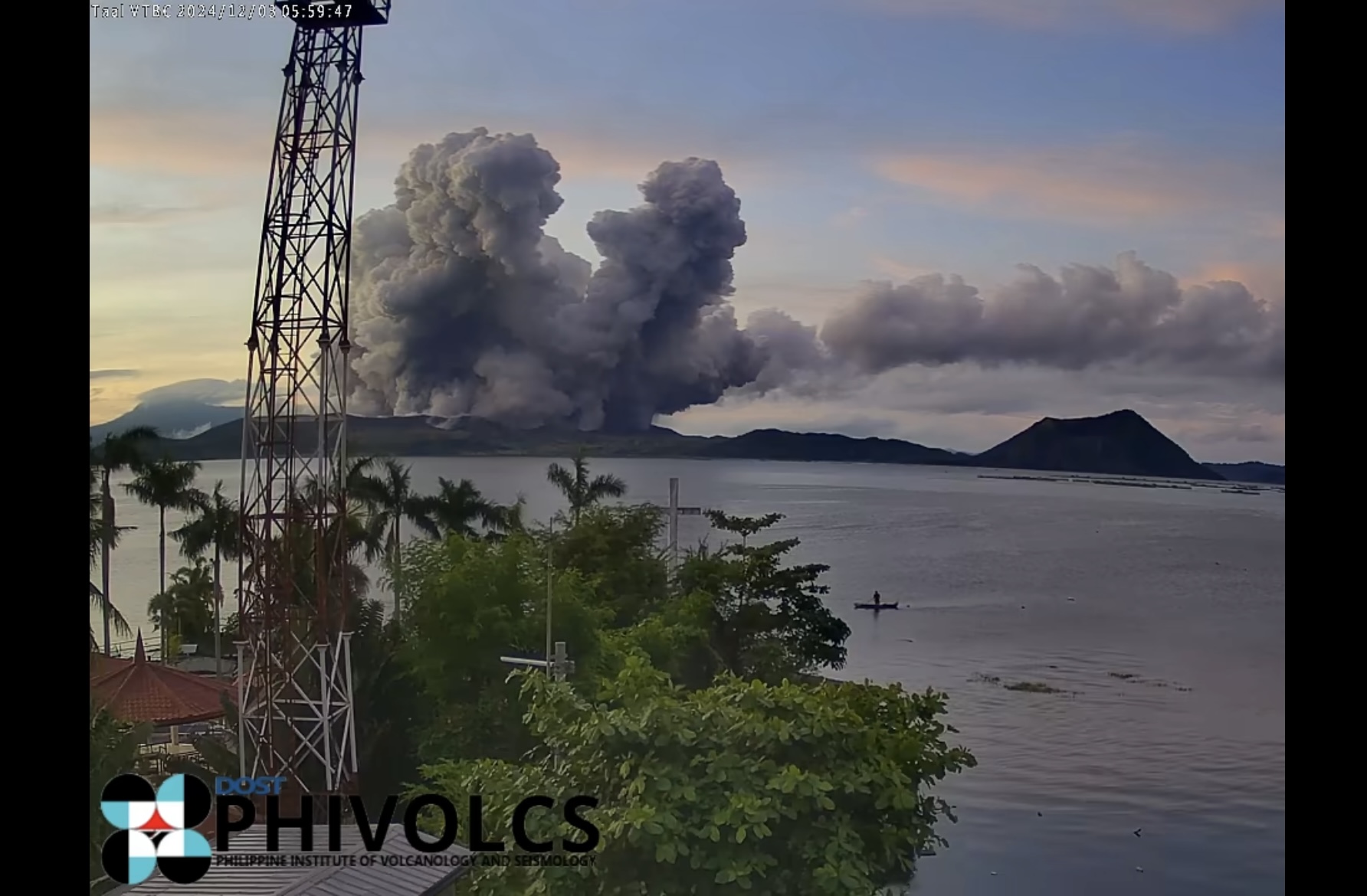 Minor phreatomagmatic eruption occurs at Taal Volcano