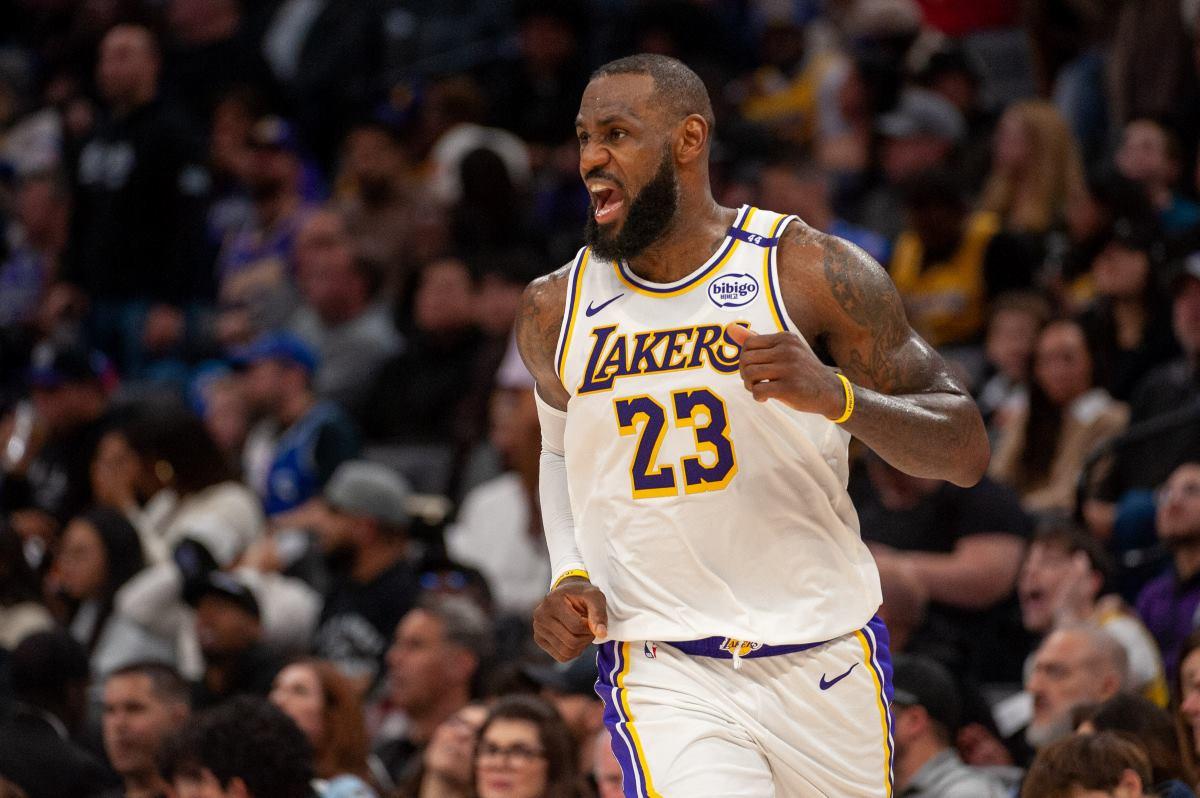 Lebron James of Los Angeles Lakers 