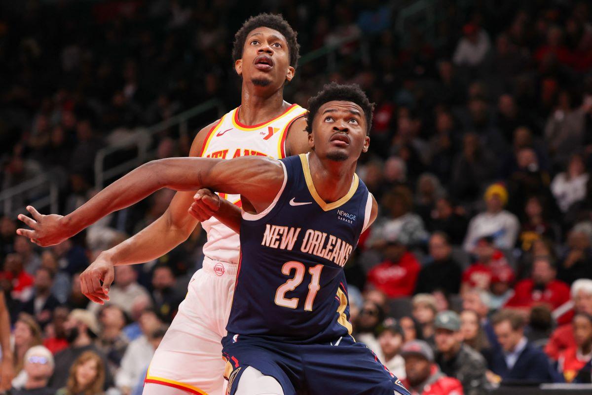 NBA: De'Andre Hunter helps Hawks handle stumbling Pelicans