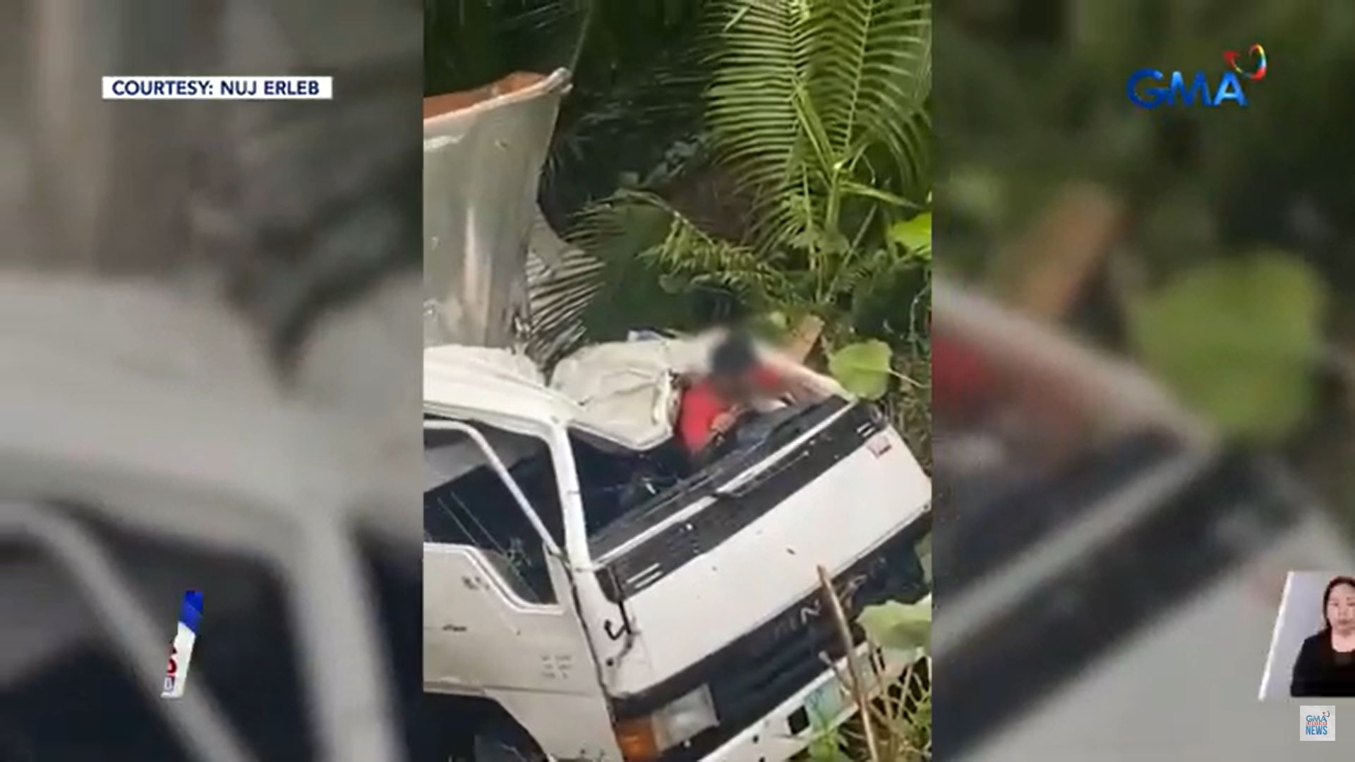 Wing van na nawalan ng preno, nahulog sa bangin; driver at pahinante, sugatan
 thumbnail