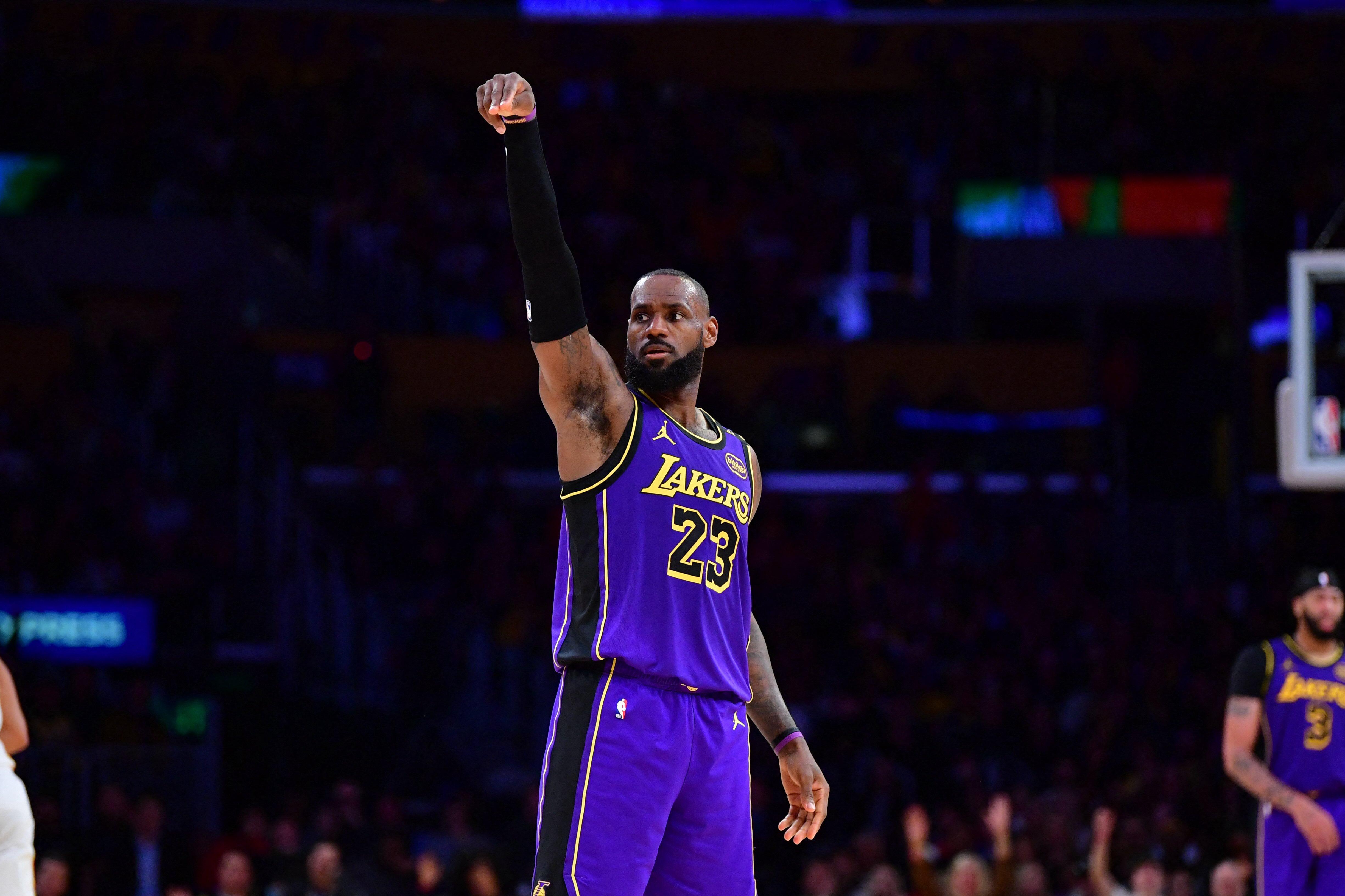 NBA Building momentum, Lakers take aim at bangedup Rockets GMA News Online