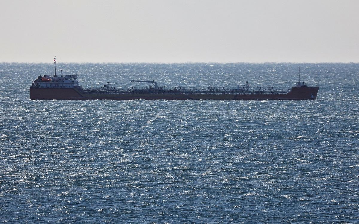 Dozens of oil tankers drop anchor after latest US sanctions bite