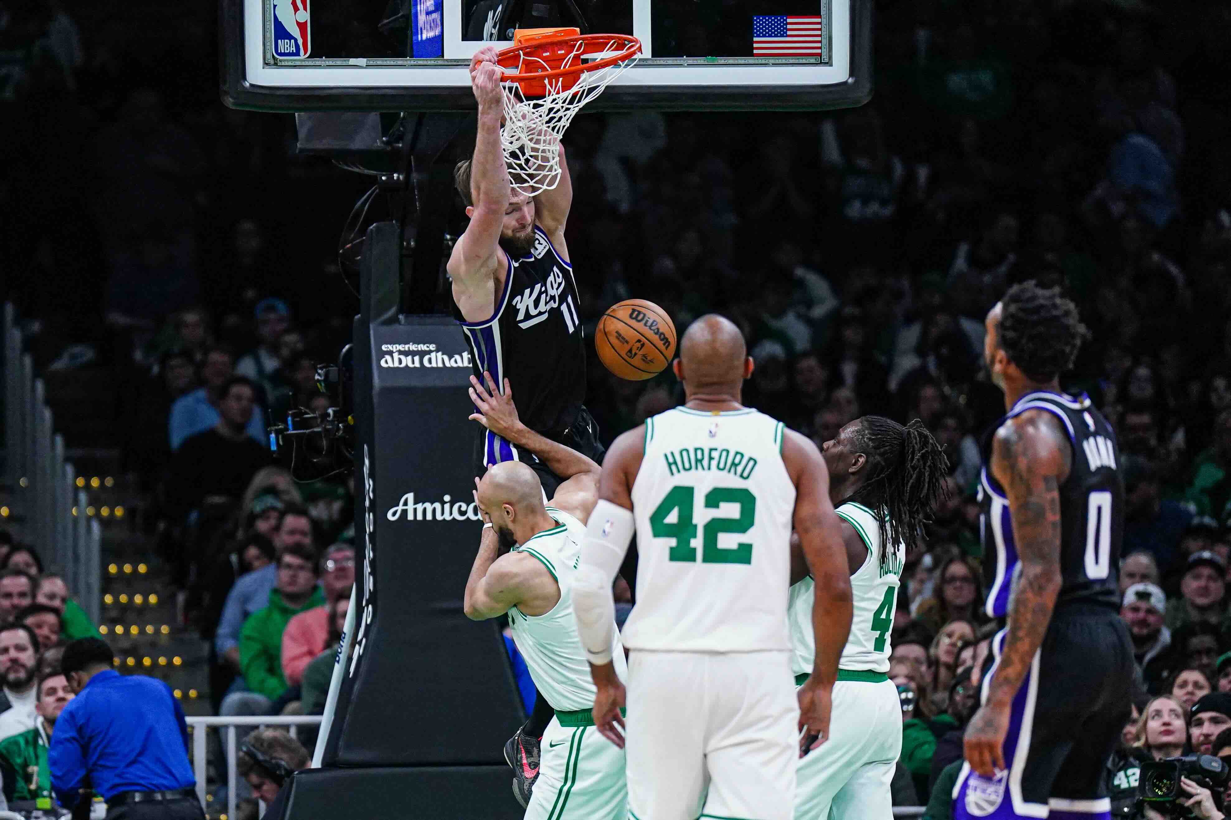 Domantas Sabonis leads Kings over Celtics