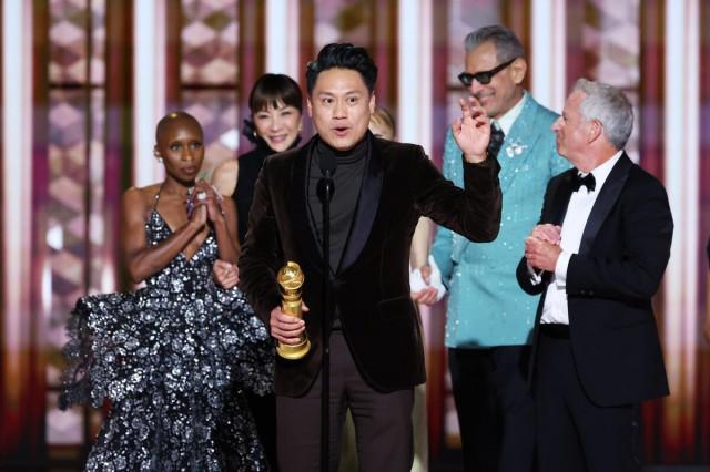 Jon Chu and the cast of 'Wicked.' Photo: Golden Globes 2025