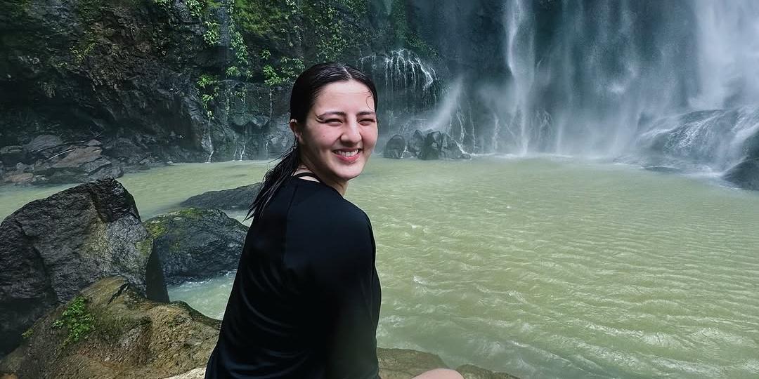 Cassy Legaspi goes on waterfall trip to celebrate 24th birthday