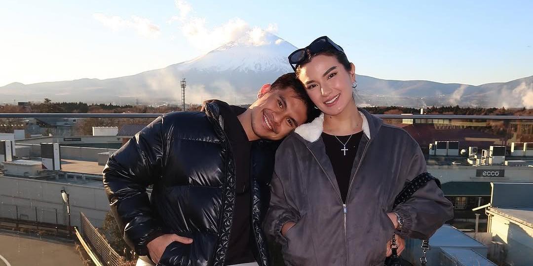 Diana Mackey, Kiefer Ravena marvel at majestic Mt. Fuji in Japan