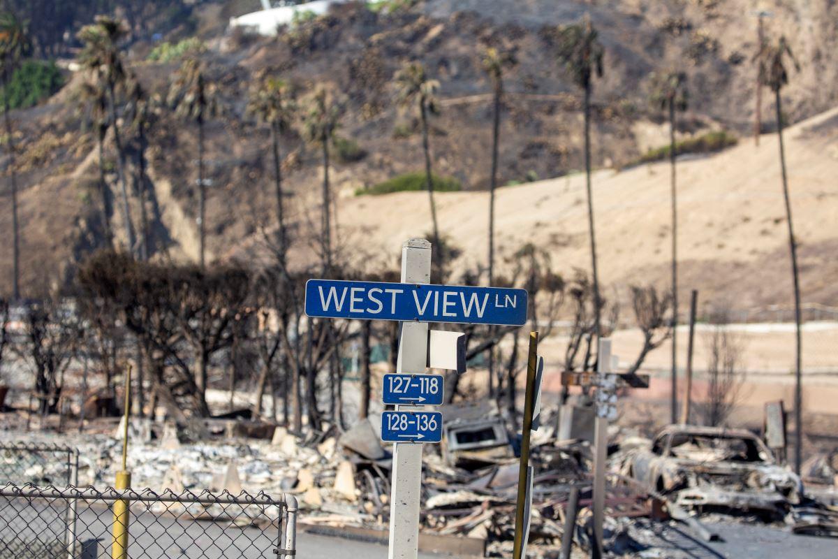 Massive Los Angeles fires rage on - January 12, 2025