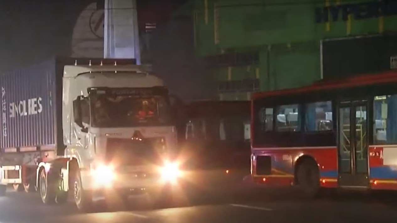 DOTr to require trucks, buses to install speed limiting devices