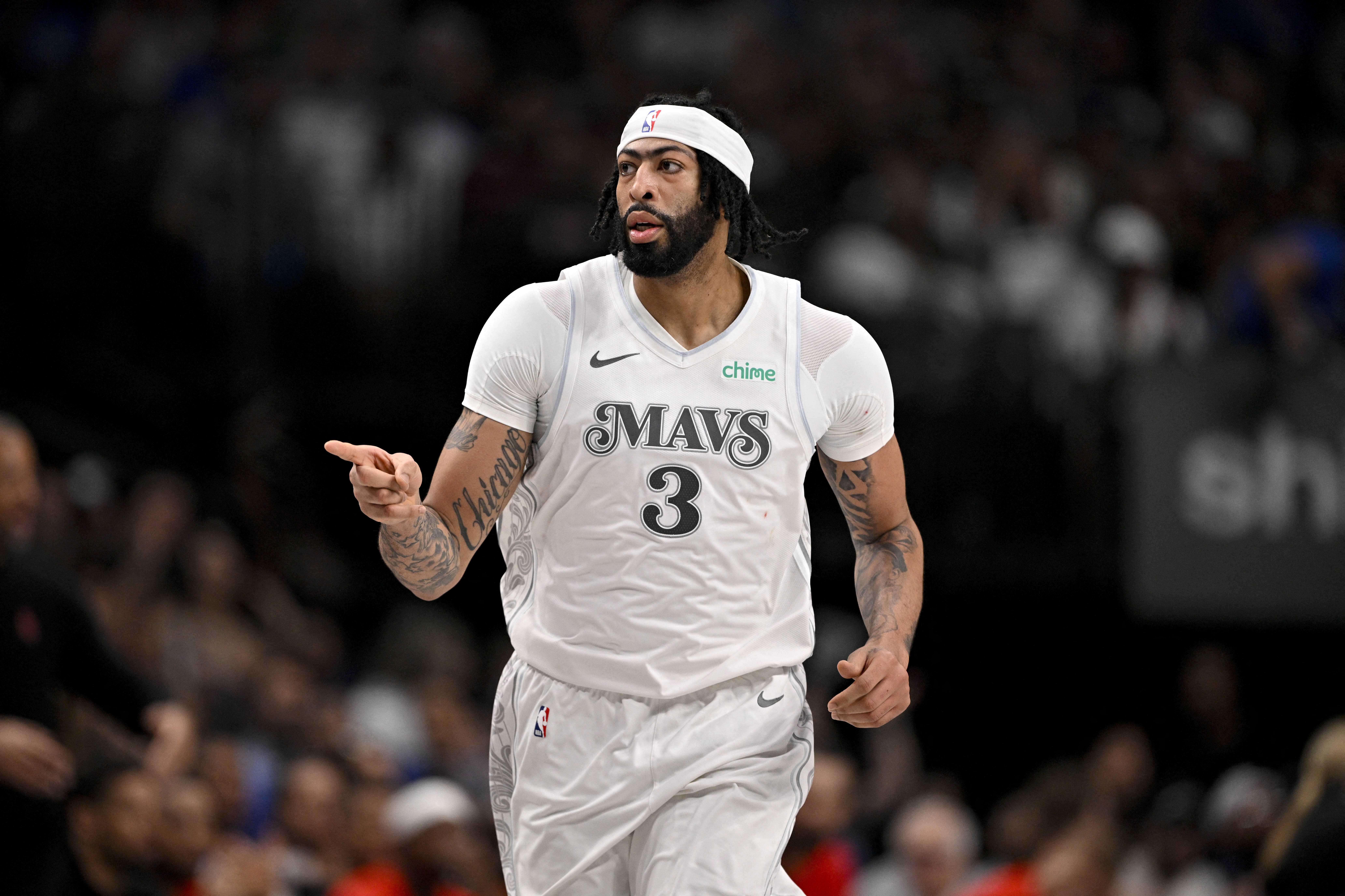 NBA Mavs Anthony Davis Won t Undergo Hand Surgery Out At Least 6 NBA Mavs Anthony Davis Won t Undergo Hand Surgery Out At Least 6