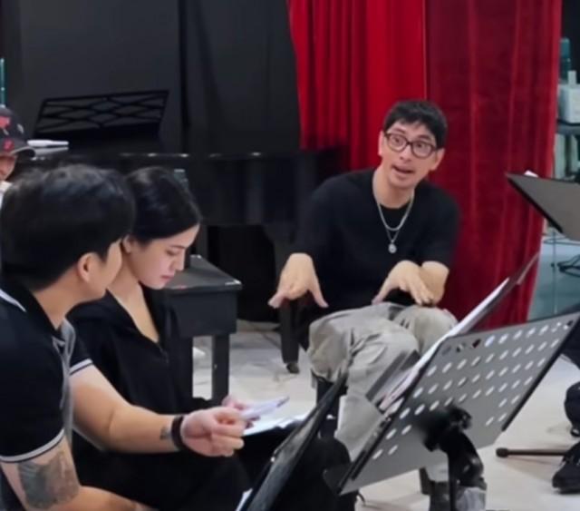 Rico Blanco at a 'Liwanag sa Dilim' rehearsals. COURTESY: 9 Works Theatrical/Facebook