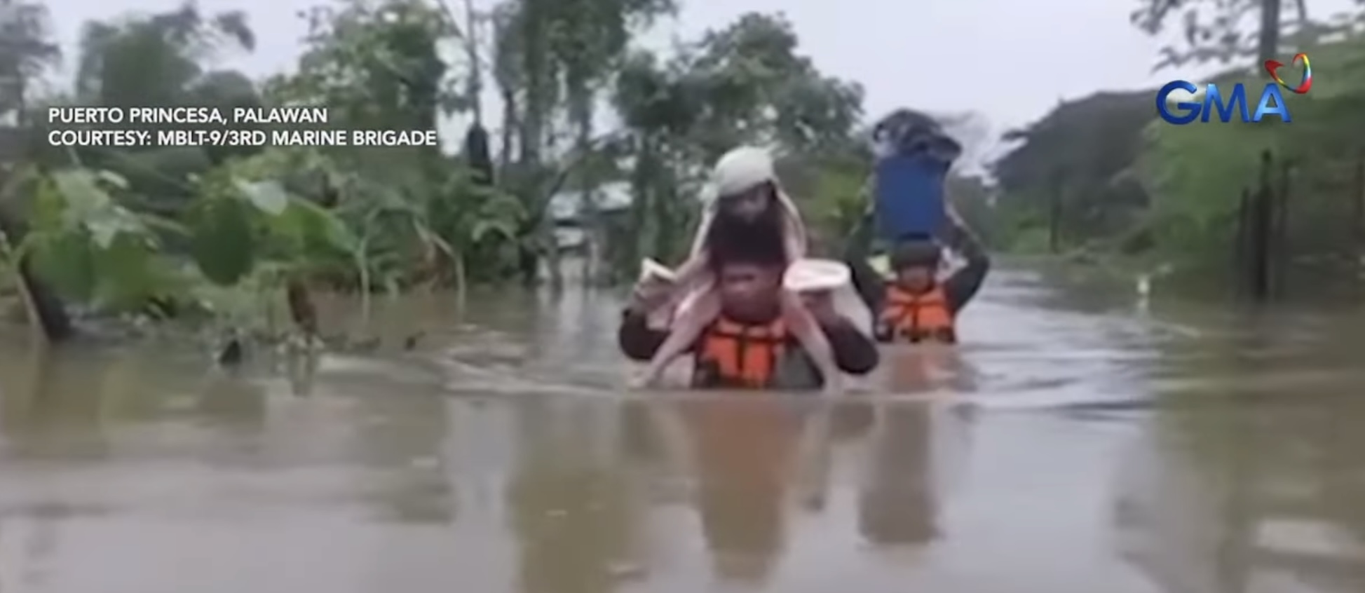 Up to chest-high floods hit Palawan, Oriental Mindoro due to shear line, Amihan