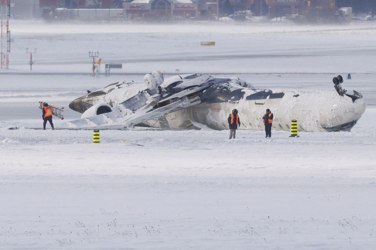 Black boxes found after plane crash in Toronto