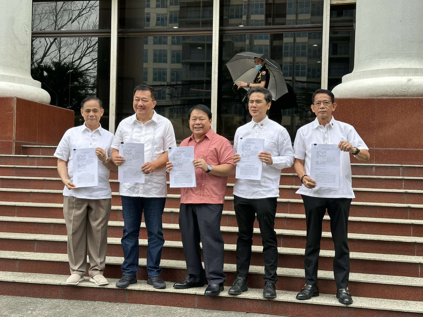 Duterte allies file graft raps over alleged 2025 budget anomalies