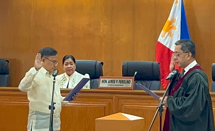 Noli Pipo takes oath as Comelec commissioner